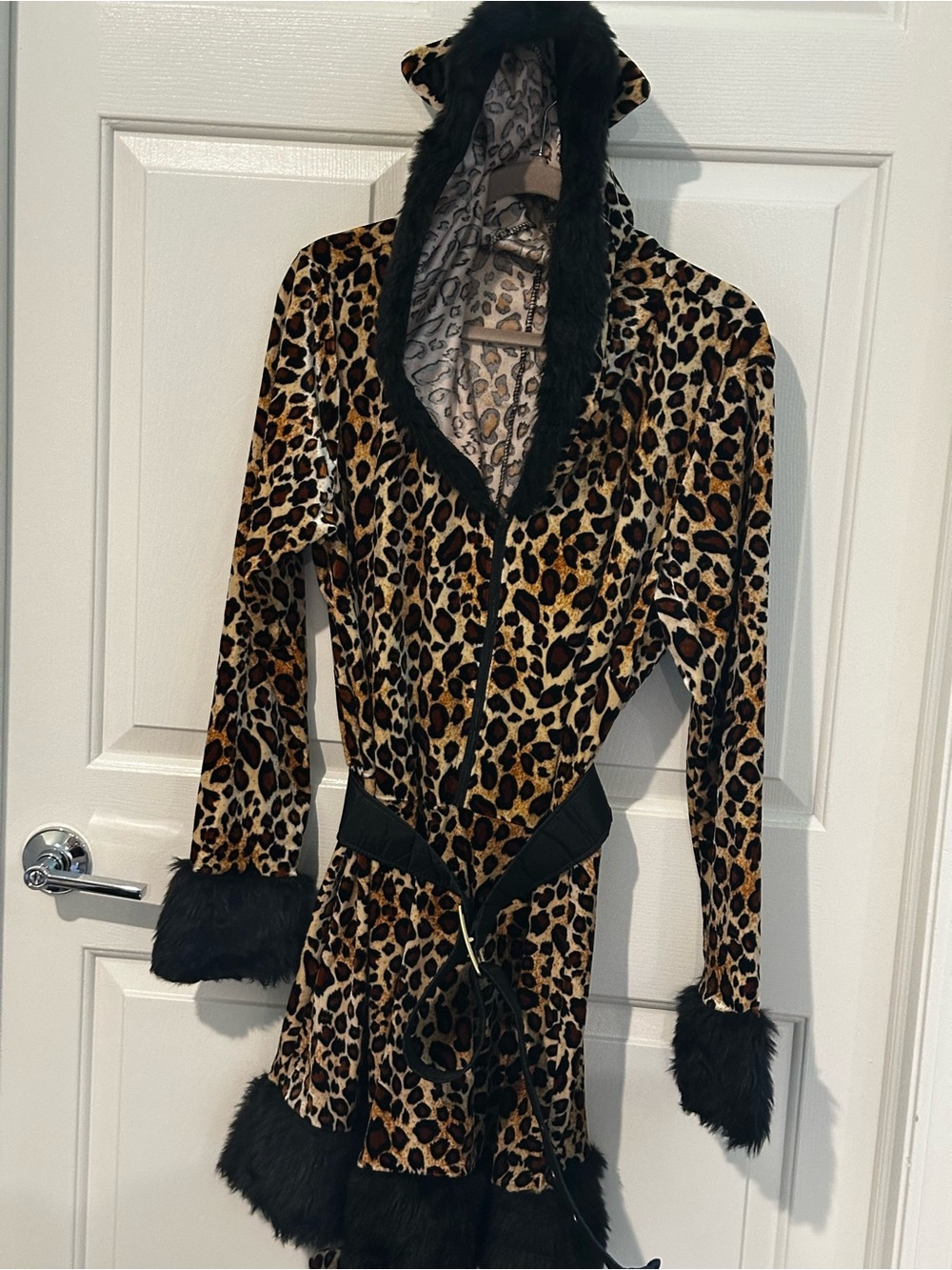 Leopard Print Faux Fur Trim Halloween costume and Belt & Boot Covers - Picture 2 of 7